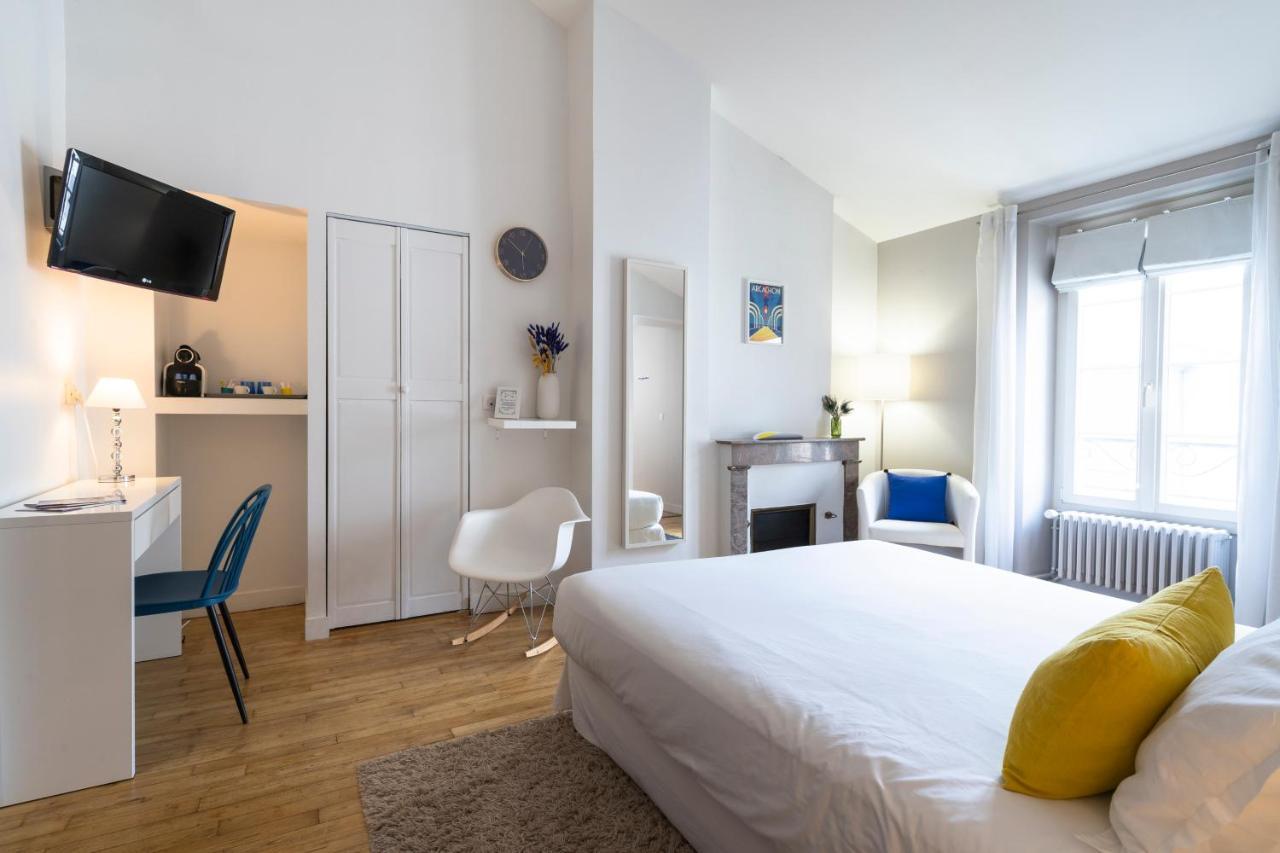 ポアティエ ラ メゾン ド マルク Bed & Breakfast エクステリア 写真