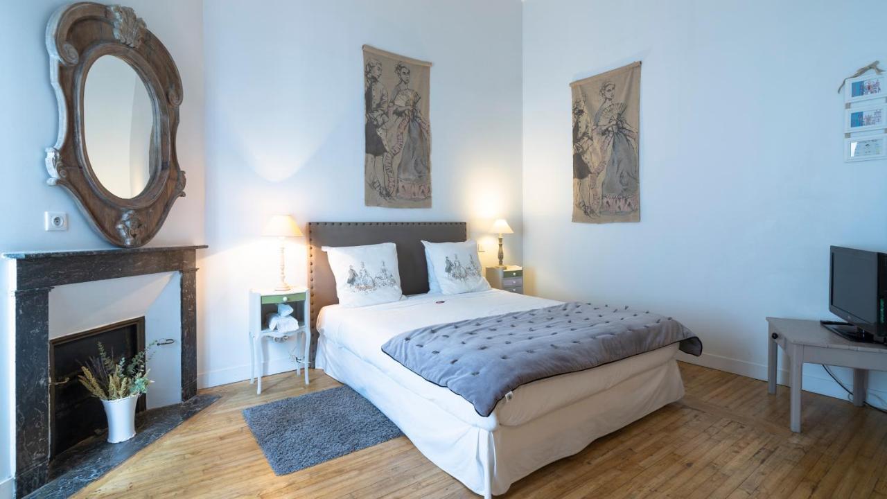 ポアティエ ラ メゾン ド マルク Bed & Breakfast エクステリア 写真